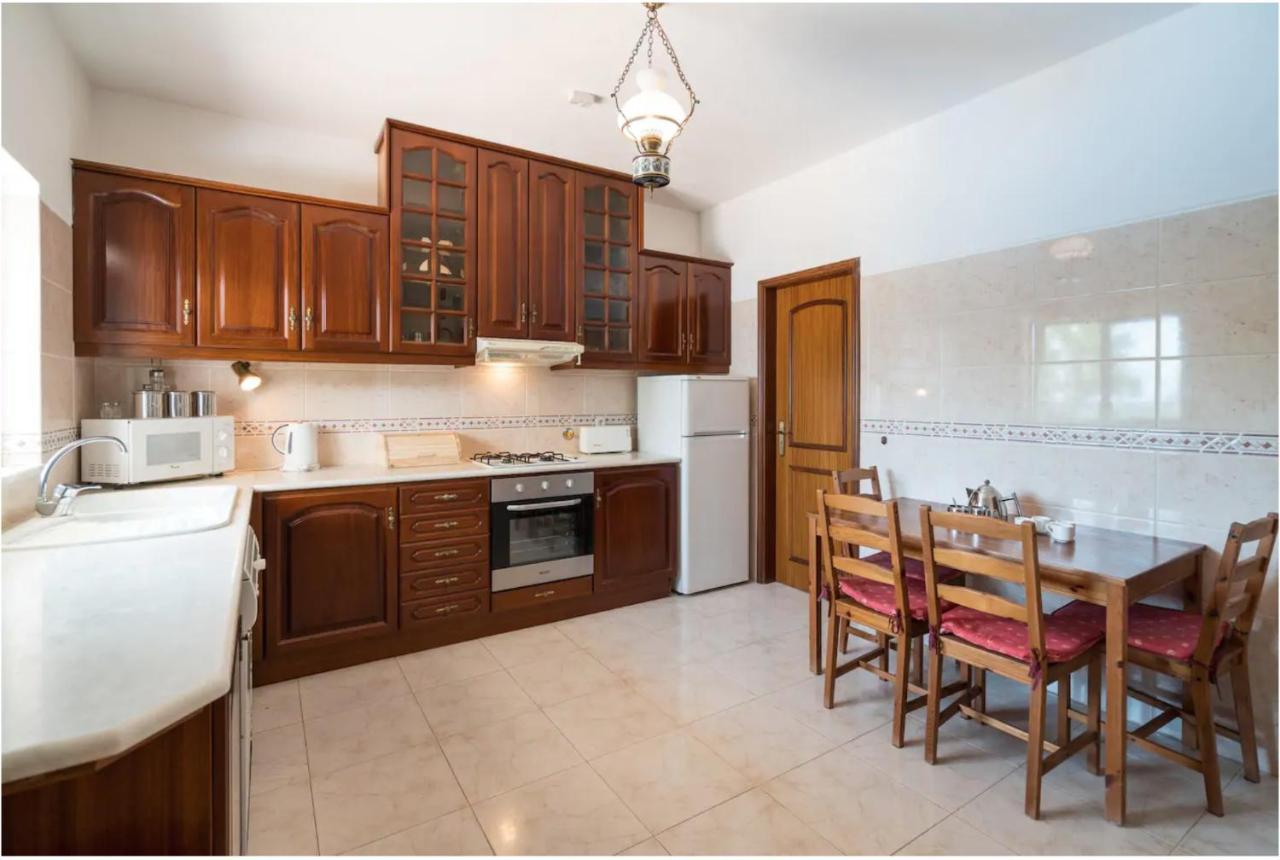 Villa Alegria Лоуле Екстериор снимка