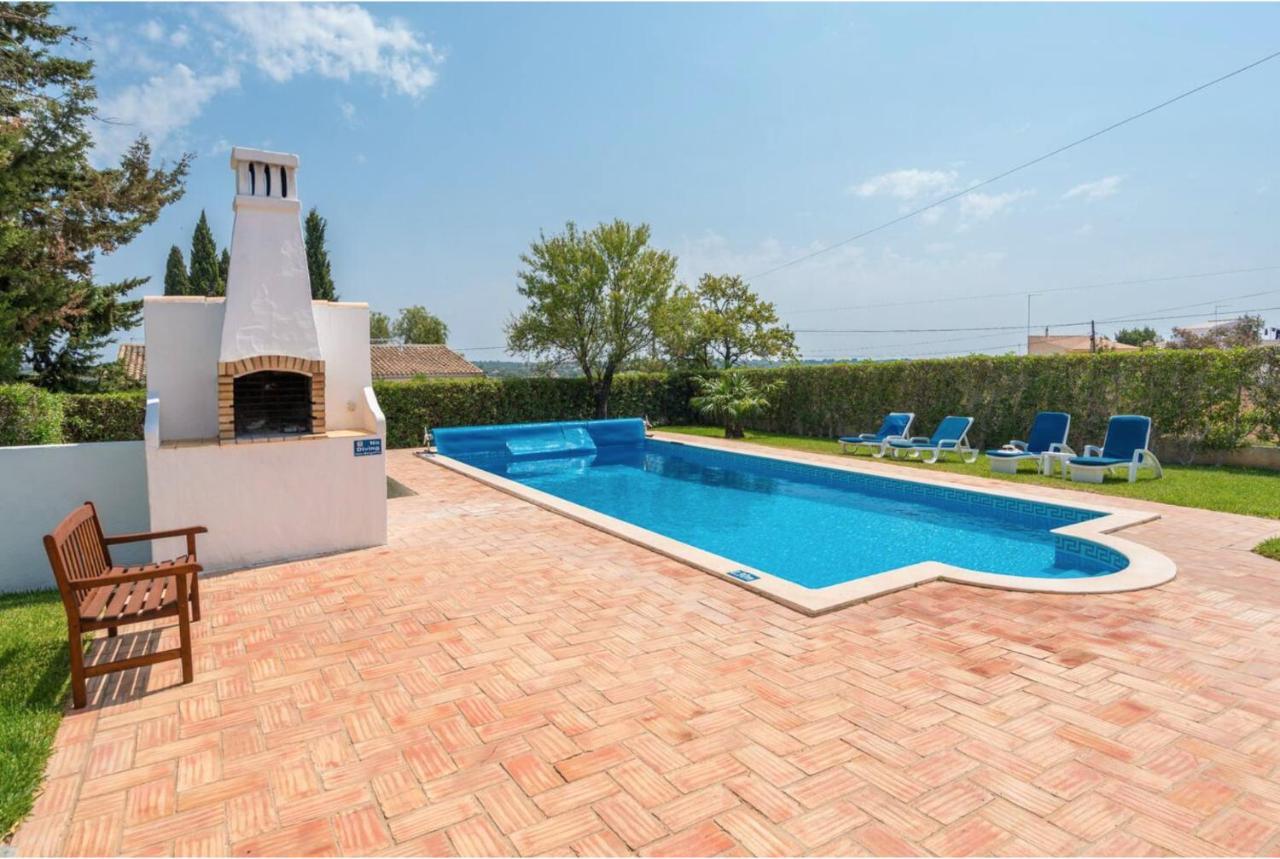 Villa Alegria Лоуле Екстериор снимка